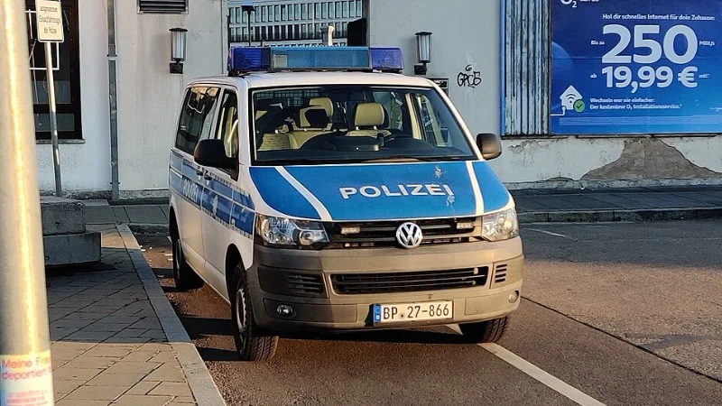 GermanPoliceVan