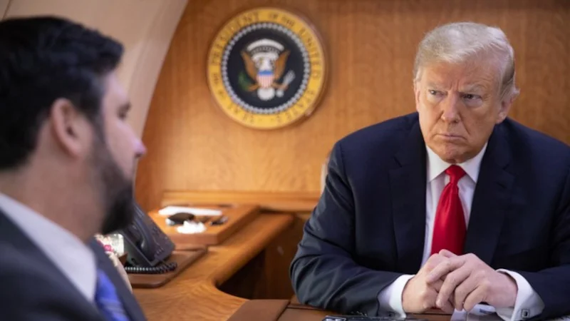 trumpstare