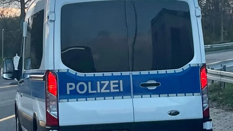 TallGermanPoliceVan