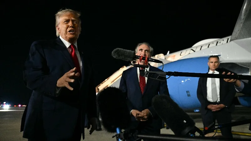 TrumpAirplanePress