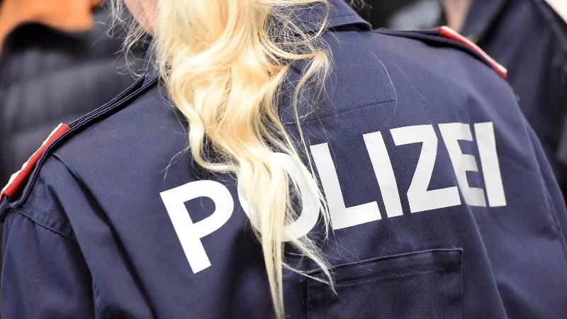 AustrianPolicewoman