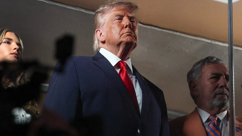 TrumpVictoryPose
