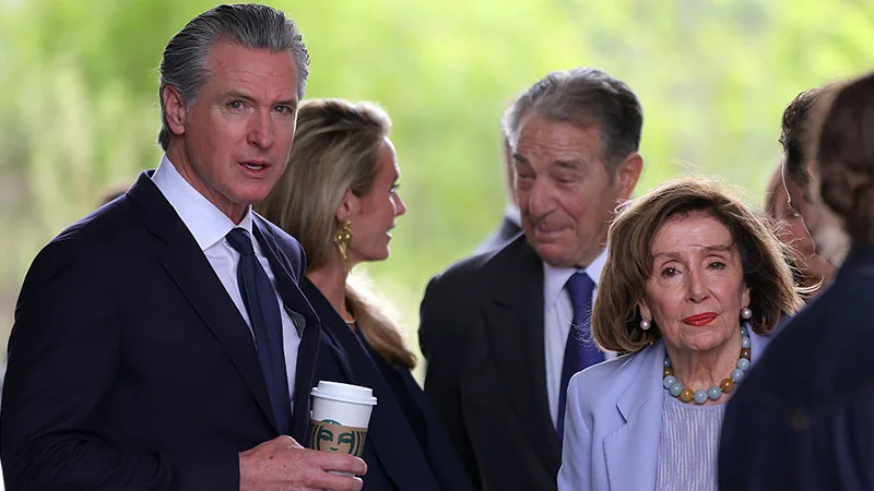 newsom-auntie