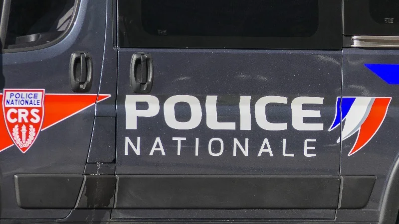 FrenchPoliceVan