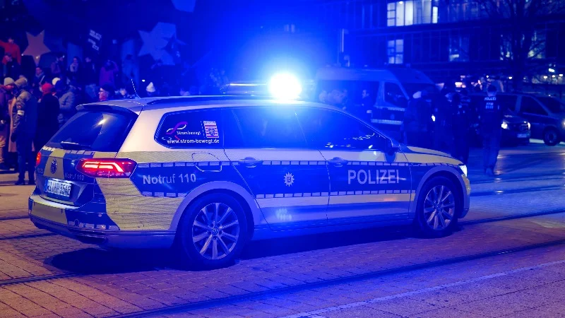 GermanPolicecarNight