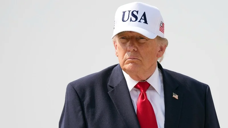 TrumpWhiteHat