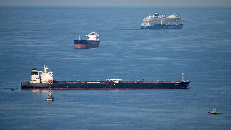 ships-hormuz