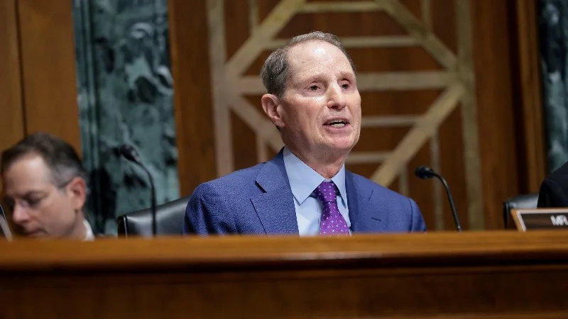 RonWyden
