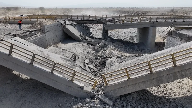 IranBridgeDesert
