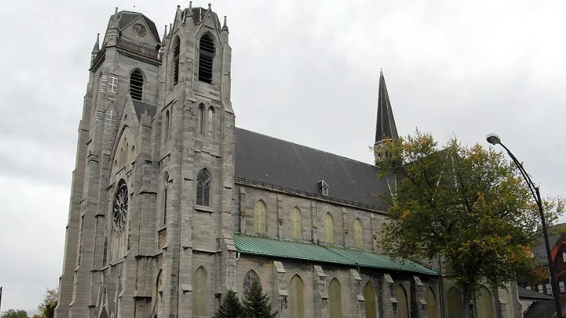 St._Ann_Roman_Catholic_Church,_Buffalo,_New_York,_October_2012